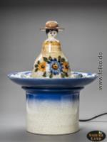 Keramik Brunnen - Frau mit Hut - „DDR Nostalgie“ (blau)